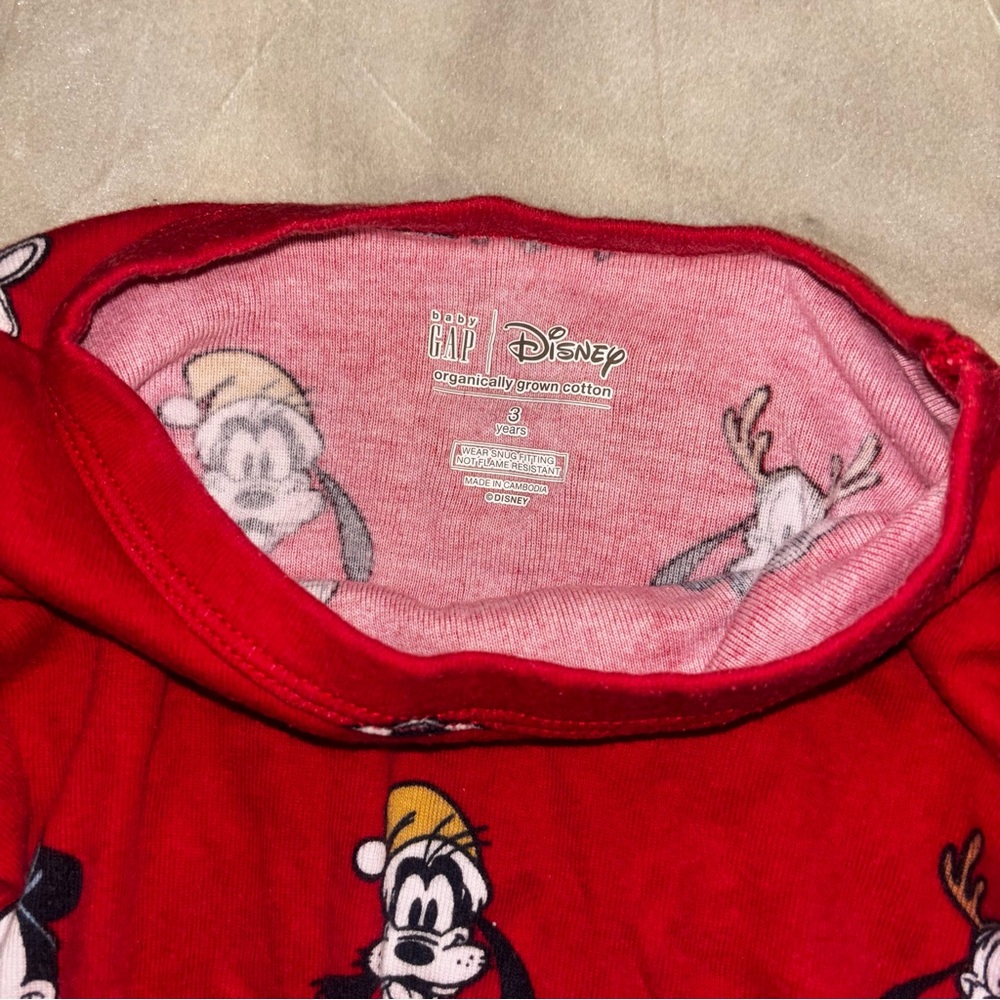 Baby GAP x Disney Holiday Pajama Set
